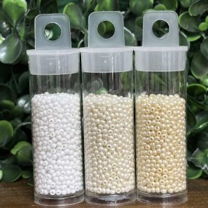 Cuentas de vidrio rojo para bisutería - 6 mm Cuentas acrílicas para collares y pulseras - Colores surtidos Alambre dorado para bisutería - 1 mm de grosor Rollo de hilo elástico transparente para pulseras DIY Ganchos para aretes de acero inoxidable - Pack 50 unidades Dijes dorados en forma de estrella para bisutería artesanal Cierres tipo mosquetón para pulseras y collares - Plateados Piedras naturales para bisutería - Cuarzo rosa 8 mm Kit de herramientas para bisutería con pinzas y cortadores Cadenas de acero inoxidable para collares artesanales - 1 metro Broches magnéticos para bisutería - Dorado y plateado Cuentas de madera para bisutería rústica - Pack 100 unidades Bases para anillos ajustables - Plata 925 Separadores metálicos para pulseras y collares - Pack 50 unidades Hilo encerado para macramé y bisutería - Negro 10 metros Pegamento especial para bisutería - Secado rápido Cuentas de perlas sintéticas para collares elegantes Borlas de hilo para aretes y accesorios boho chic Cadena de aluminio para bisutería - Color oro rosa Set de piedras naturales para bisutería - Amatista, jade y ónix
