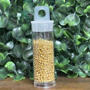 Mostacillas calibradas Toho Beads de alta calidad para joyería, perlas de vidrio japonesas en colores vibrantes y consistencia precisa, ideales para bisutería y manualidades.